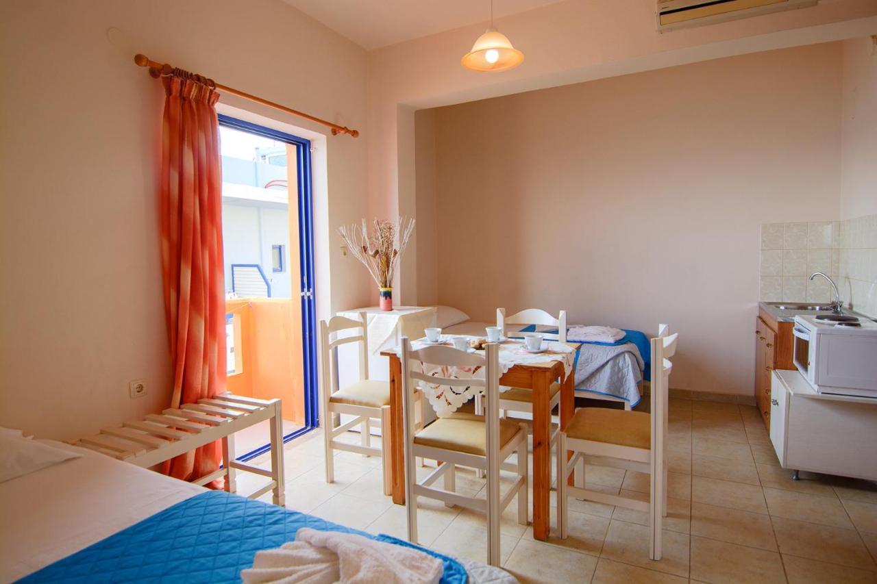 Scorpios Family Rooms Palaiochora Exterior photo