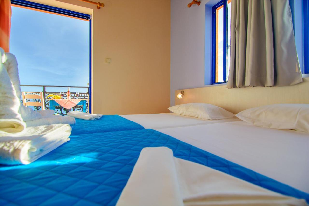Scorpios Family Rooms Palaiochora Exterior photo