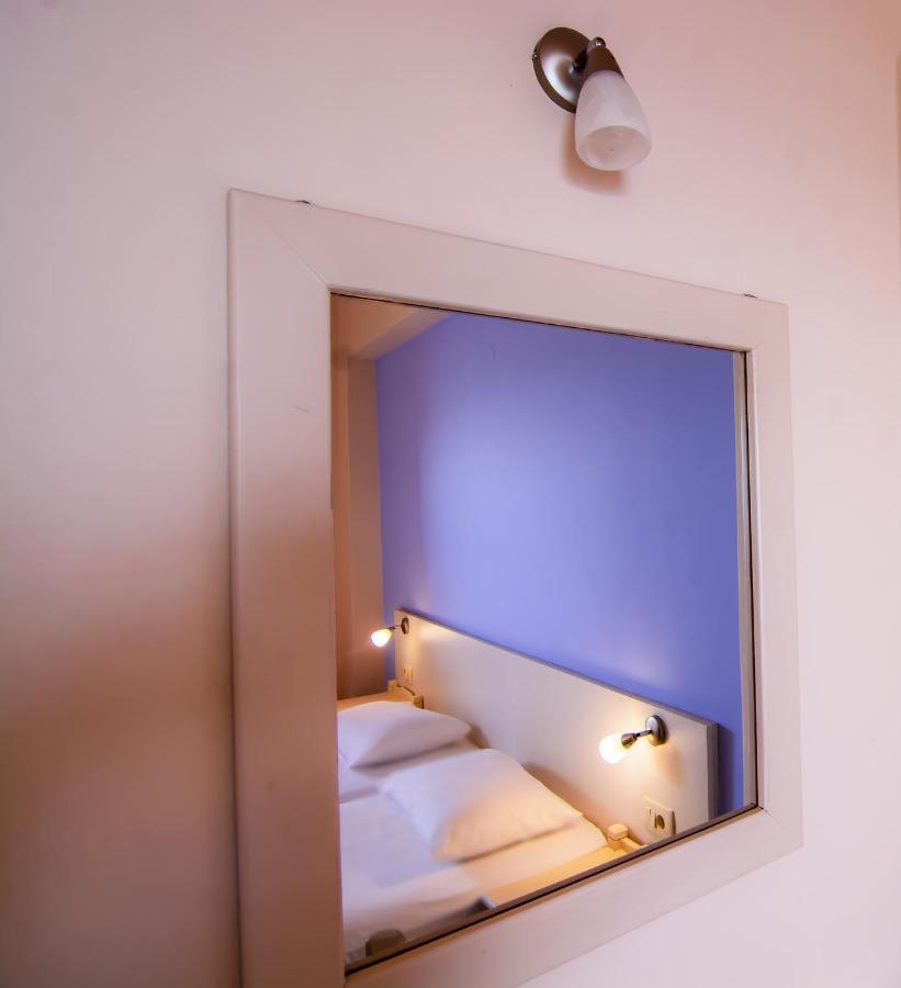 Scorpios Family Rooms Palaiochora Exterior photo