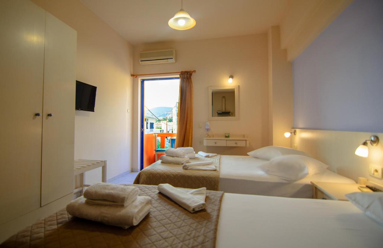 Scorpios Family Rooms Palaiochora Exterior photo