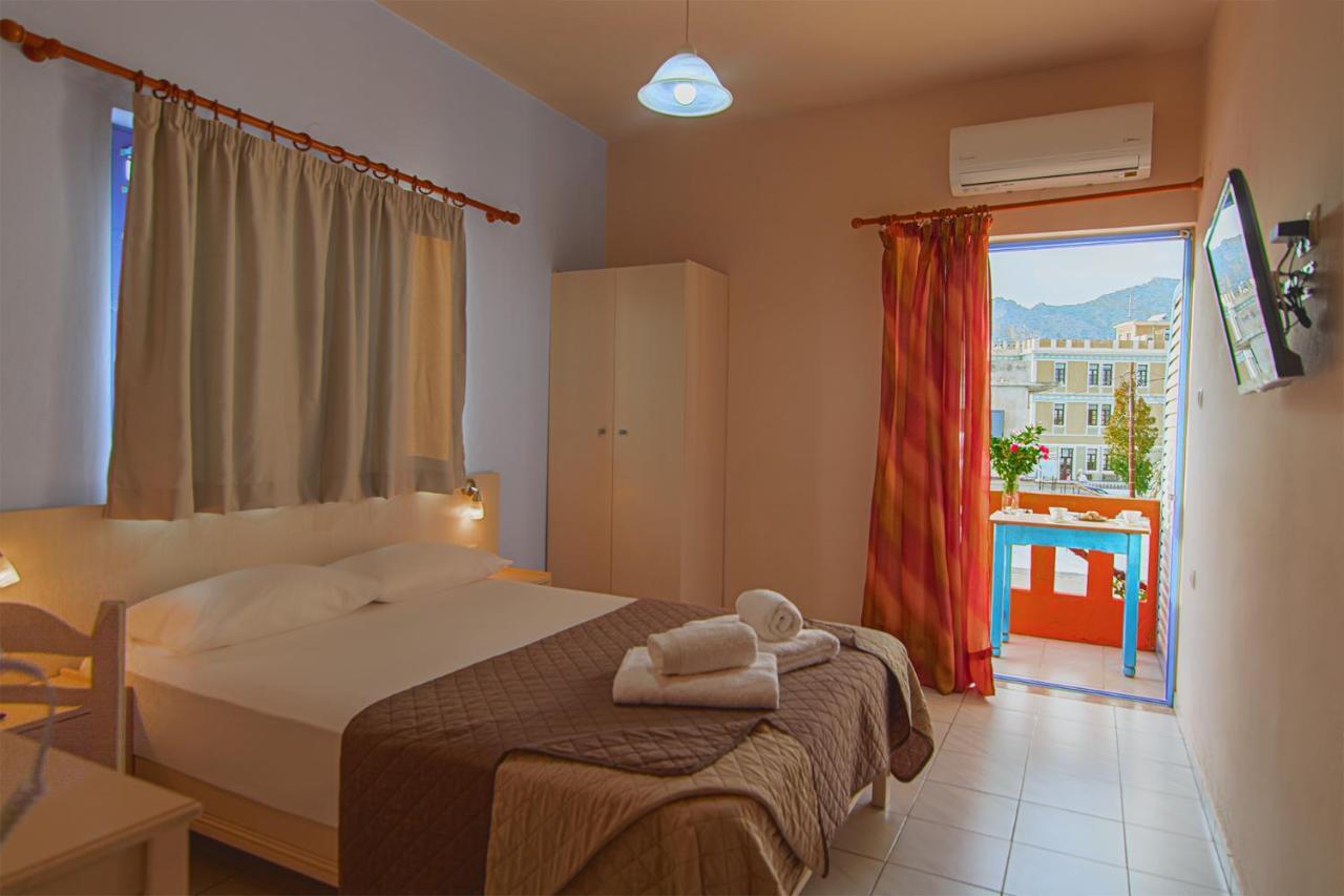 Scorpios Family Rooms Palaiochora Exterior photo