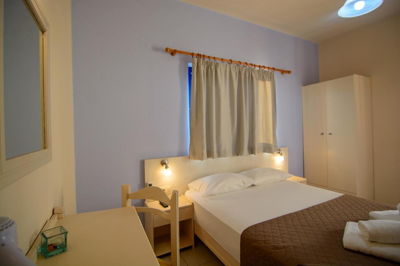 Scorpios Family Rooms Palaiochora Exterior photo