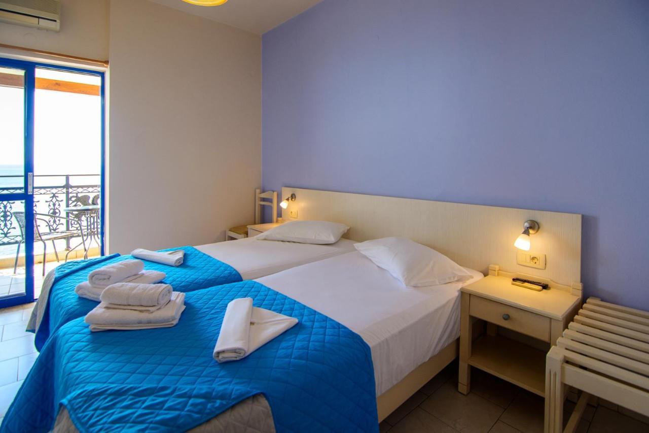 Scorpios Family Rooms Palaiochora Exterior photo